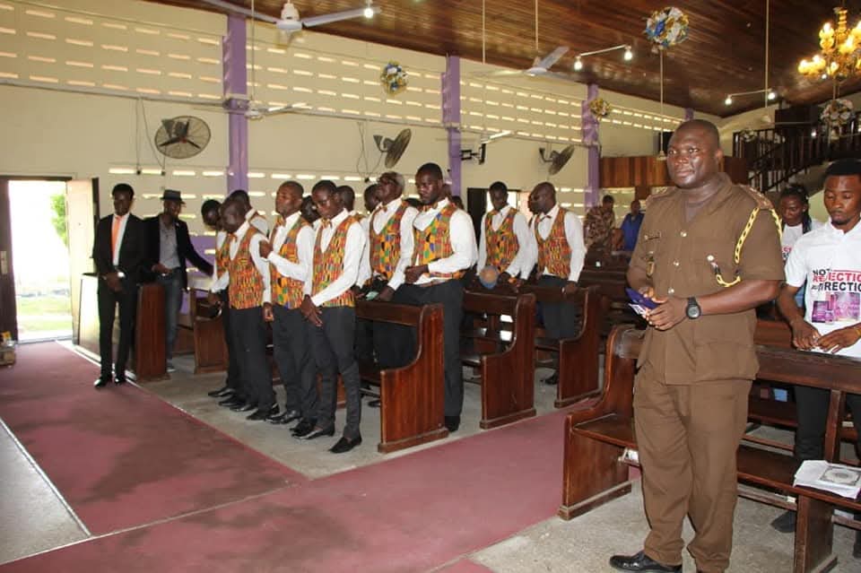 Community members at a Ropheka Foundation event